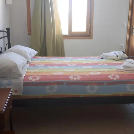 Depis Aqua Beachfront 아파트 Pláka